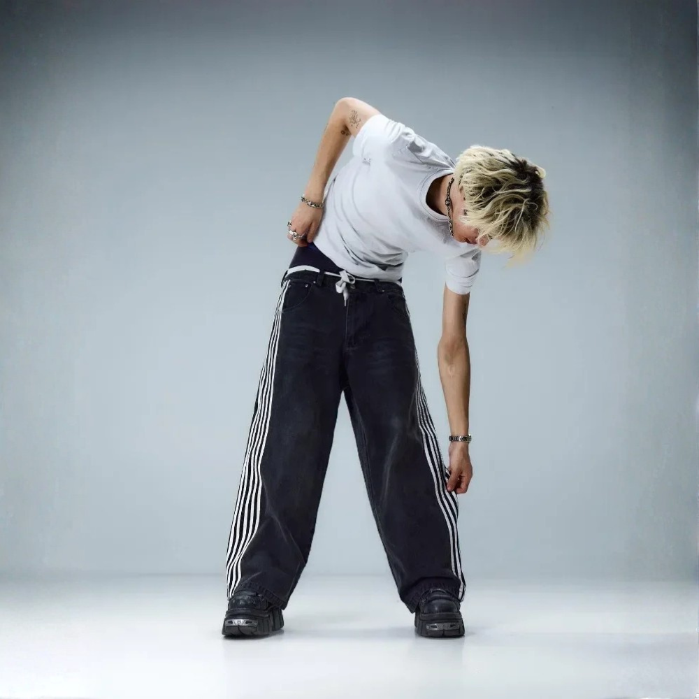 Embroidered Striped Baggy Jeans - Black/White